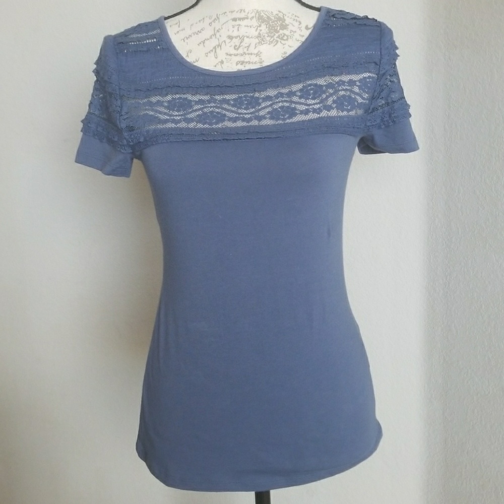 H&M blue lace t-shirt
